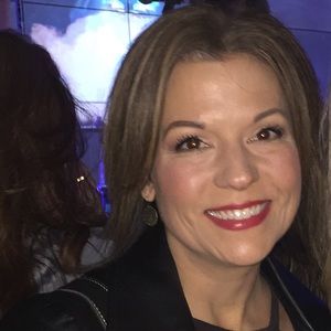 Meet your Posher, Stephanee